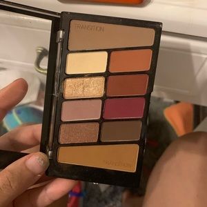 Bundle- wet n wild palette and L’Oreal blushes
